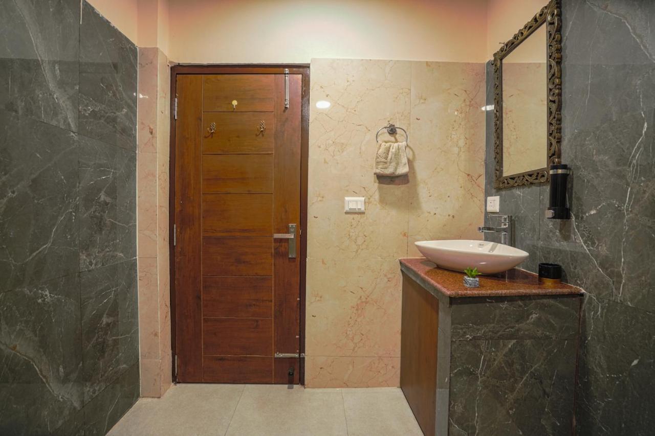 Saffronstays Zephyr Nainital Exteriör bild